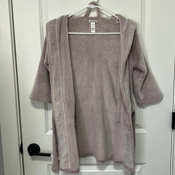 Baby&Child Restoration Hardware Girls violet bathrobe size 6-7 yrs - Picture 7 of 7